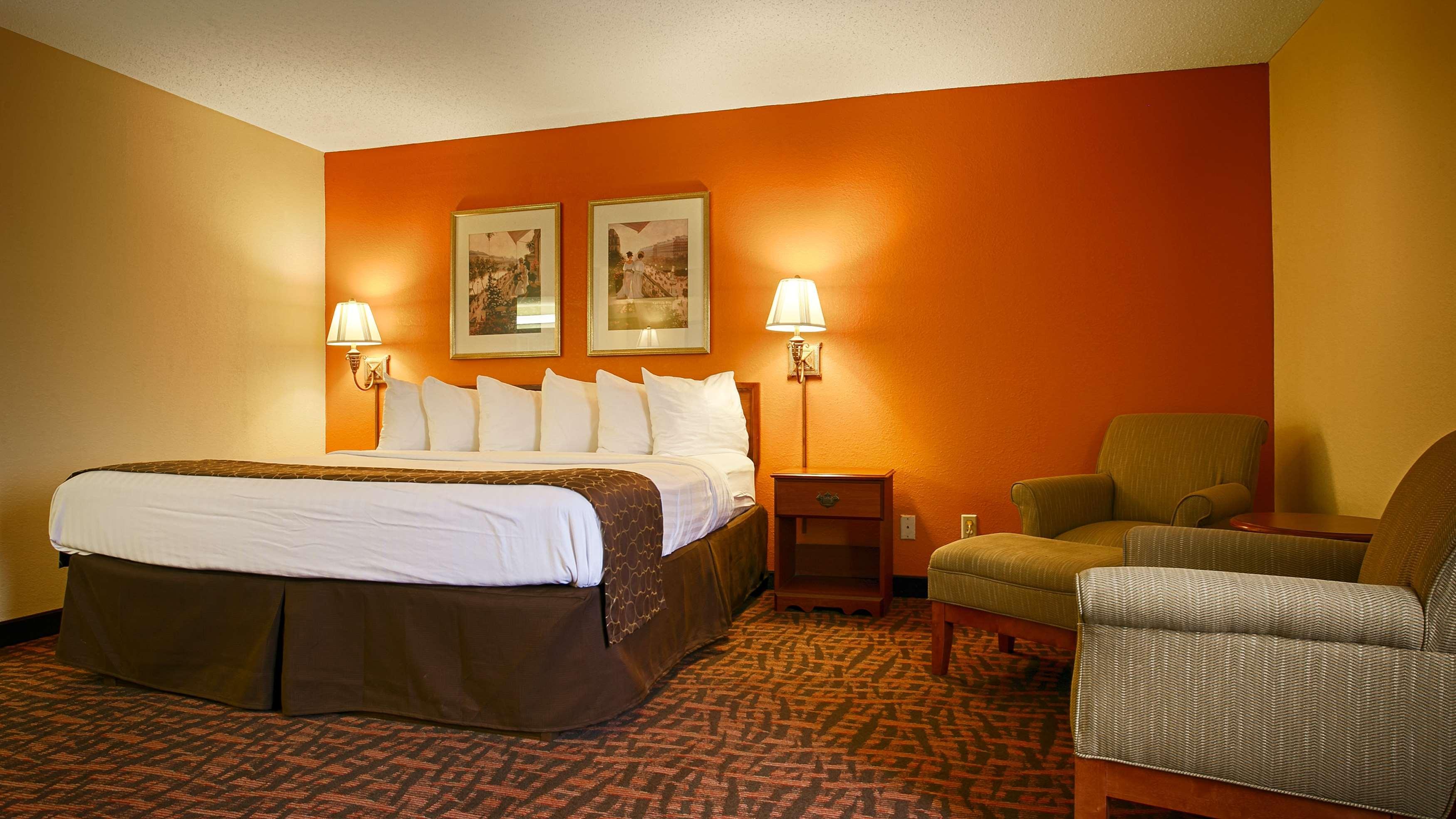 Best Western Louisville East Inn & Suites Eksteriør bilde