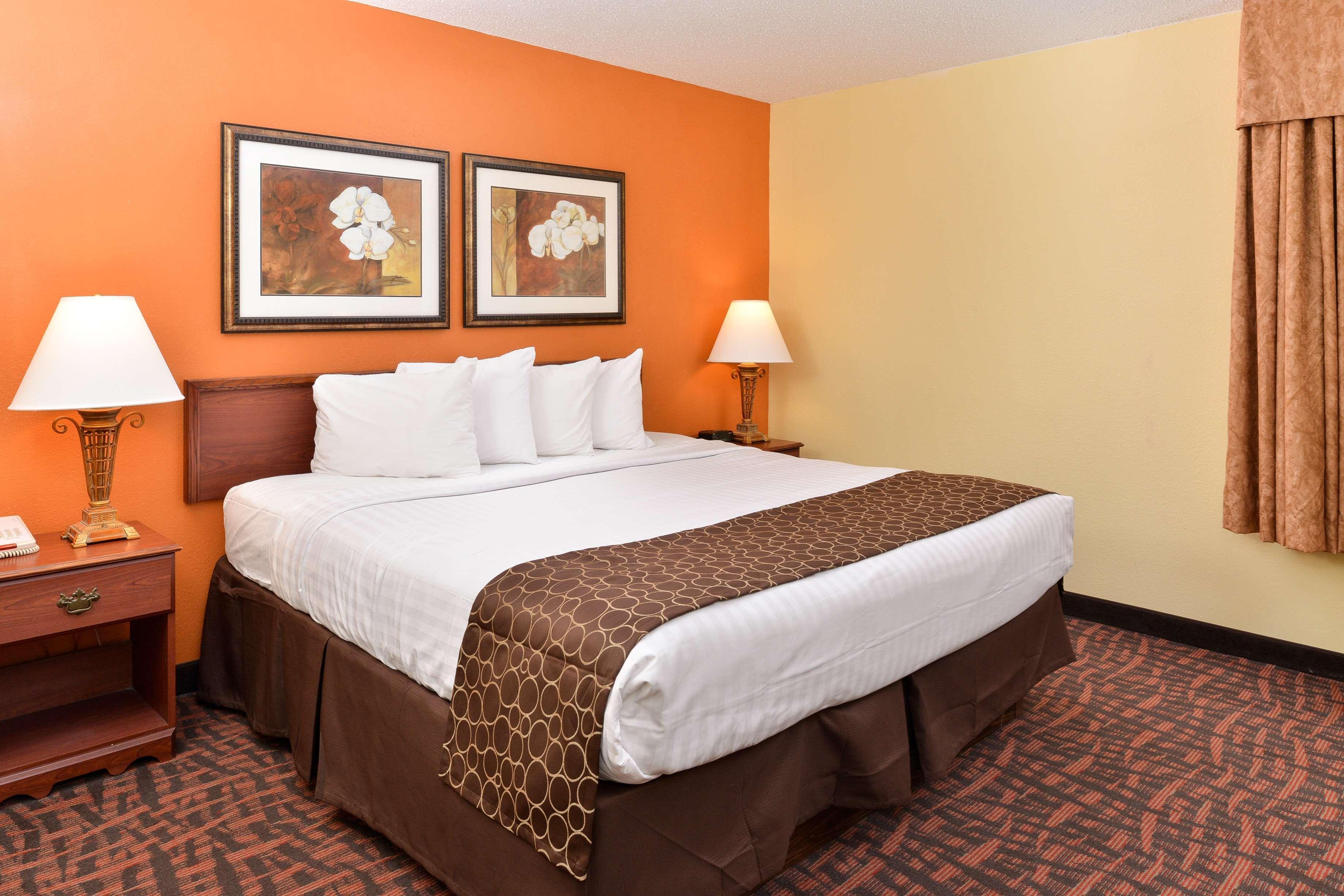 Best Western Louisville East Inn & Suites Eksteriør bilde