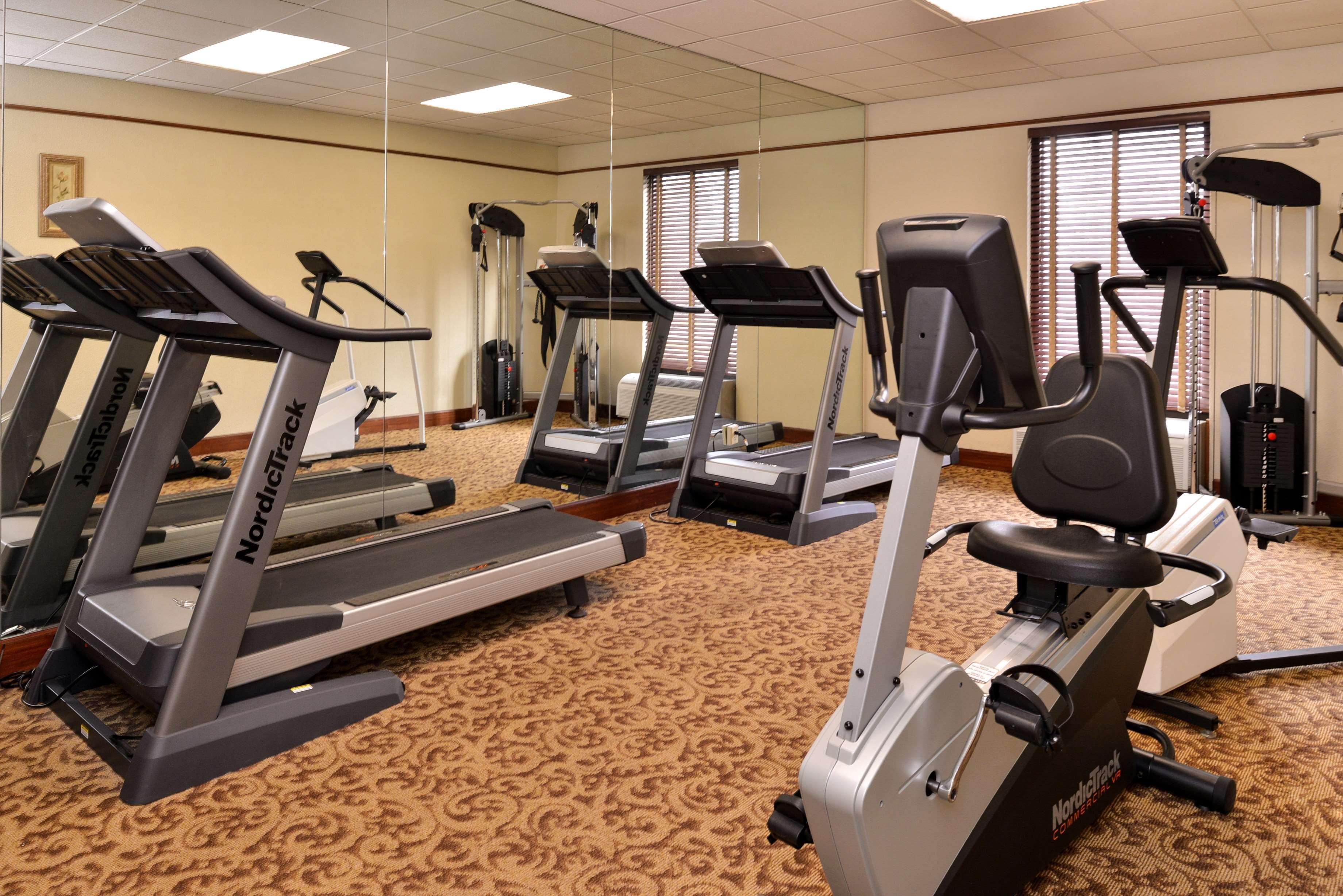 Best Western Louisville East Inn & Suites Eksteriør bilde