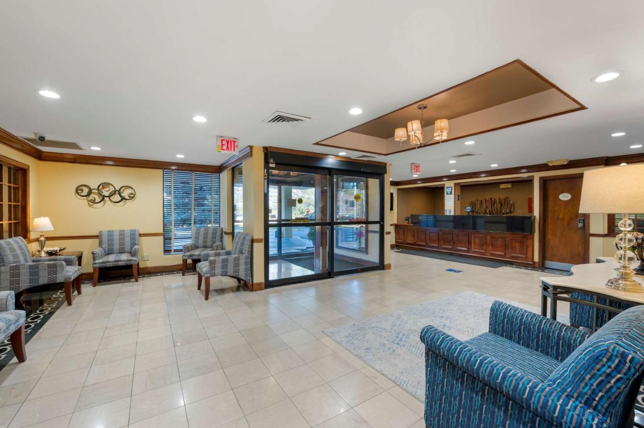 Best Western Louisville East Inn & Suites Eksteriør bilde