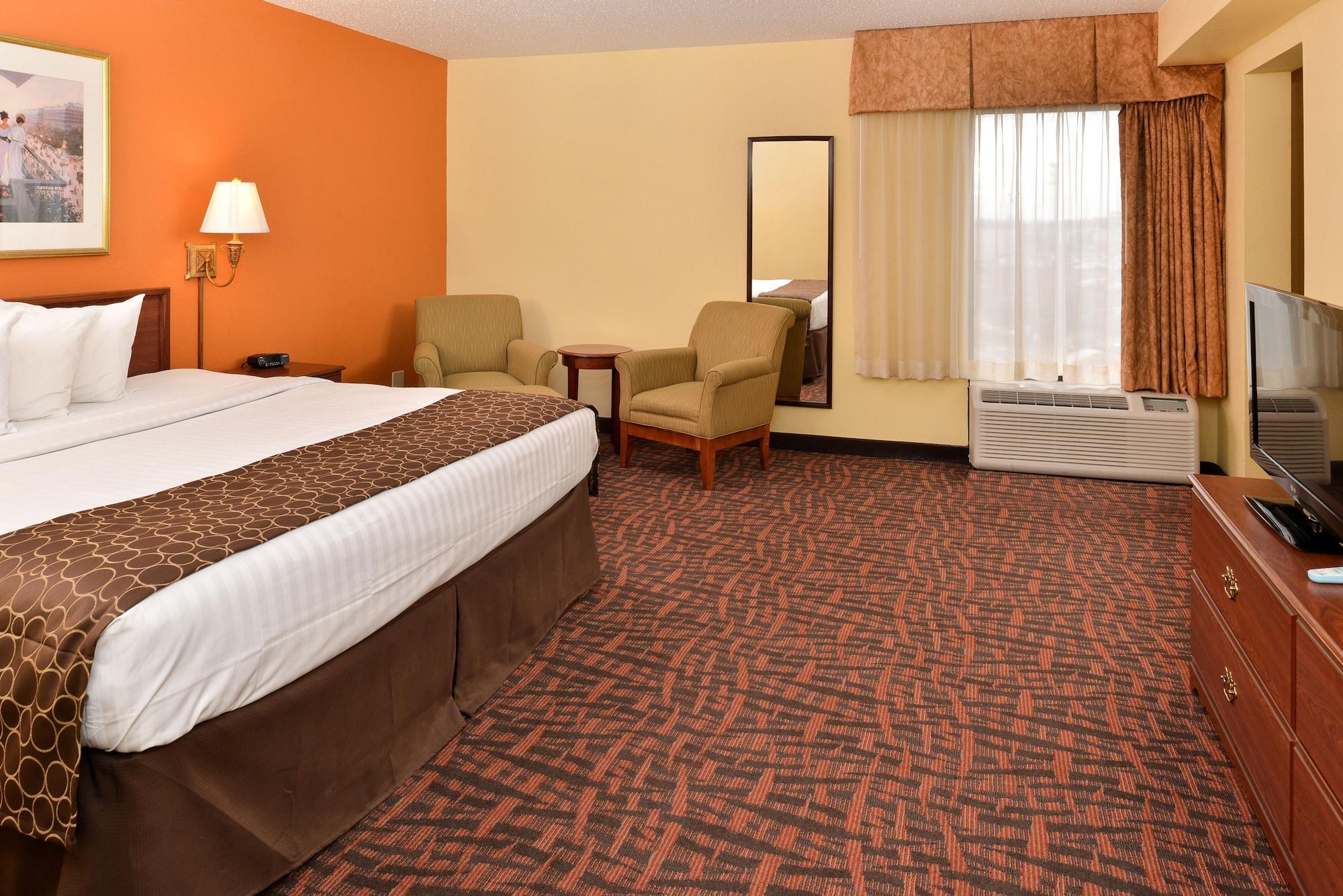 Best Western Louisville East Inn & Suites Eksteriør bilde