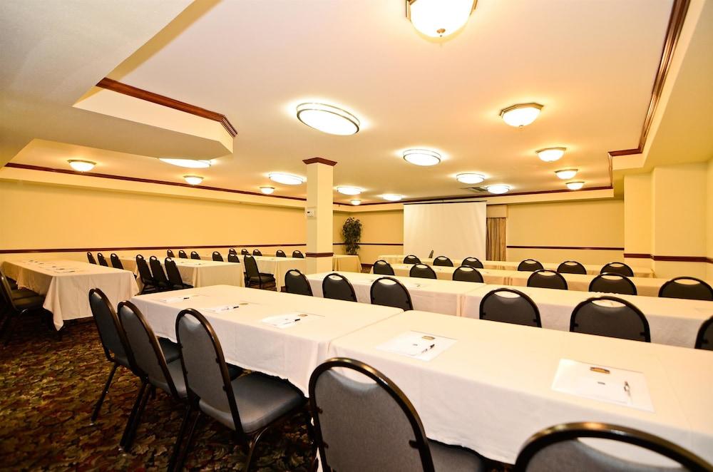 Best Western Louisville East Inn & Suites Eksteriør bilde