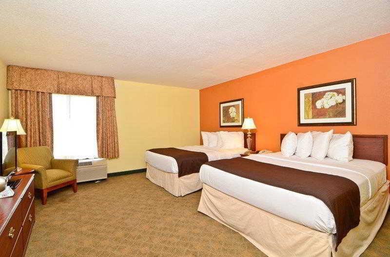 Best Western Louisville East Inn & Suites Eksteriør bilde